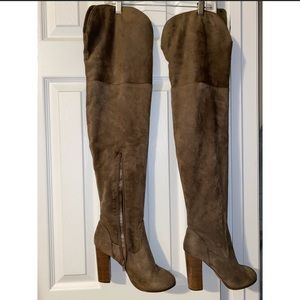 Thigh high Boots